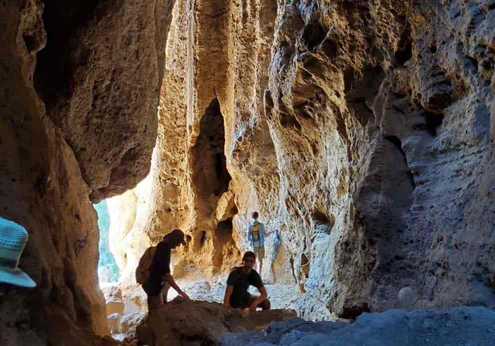 Hiking to the Cave of the Munits