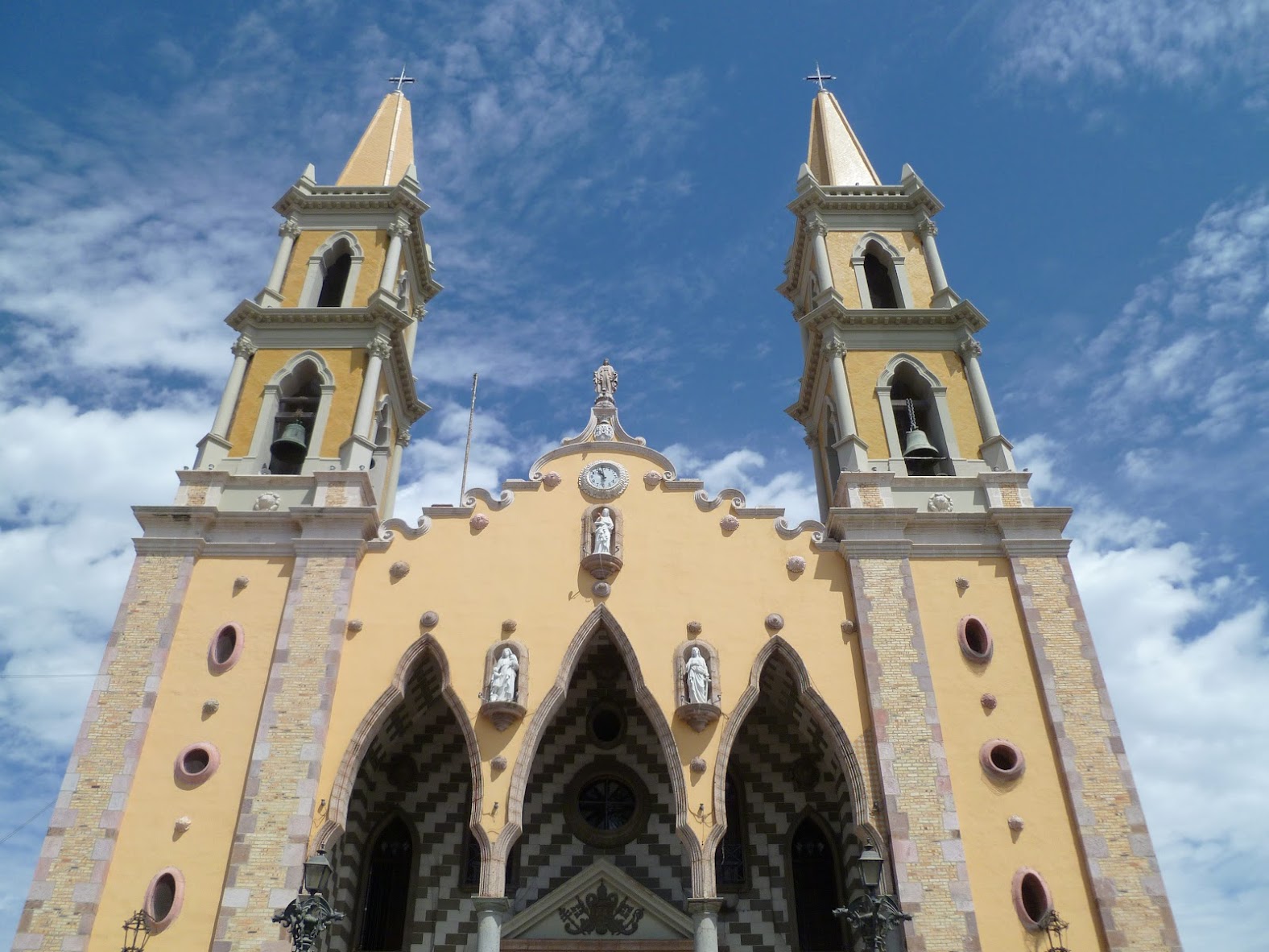 Emerald Bay, Mazatlan, Pueblo Bonito