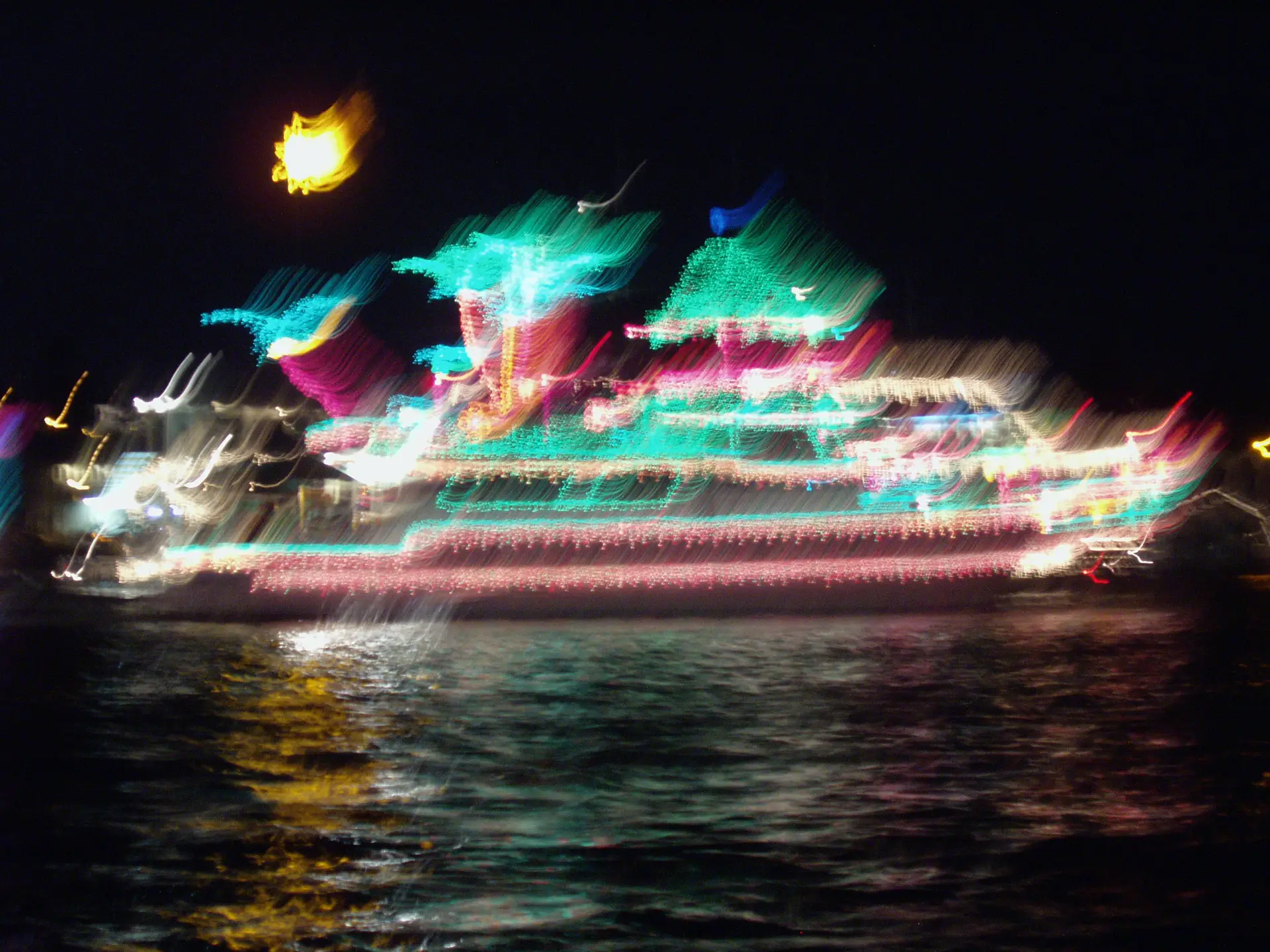Huntington Christmas boat parade