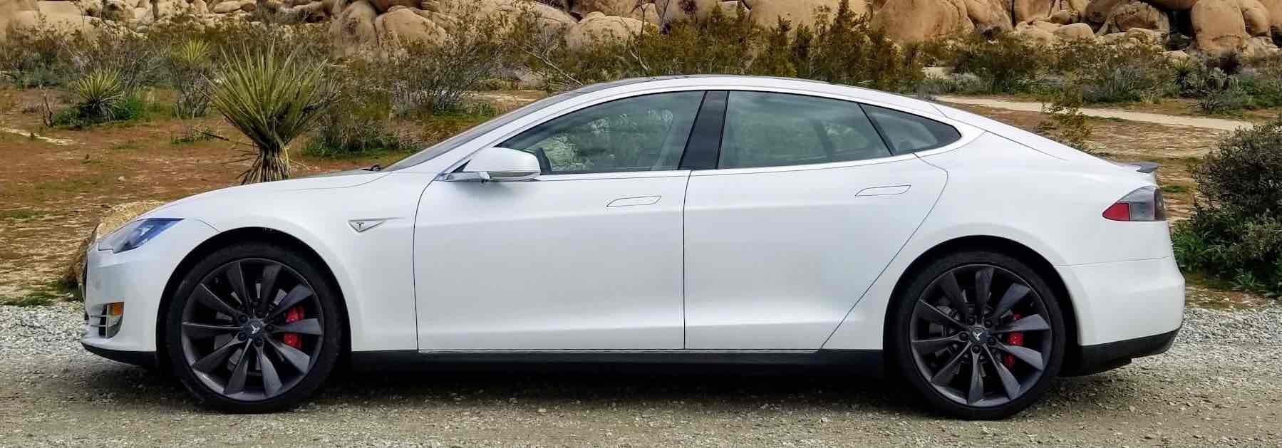 Tesla Model S P85